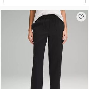 Lululemon tapered leg midrise 7/8 pant Lux stream. Navy. Size large.